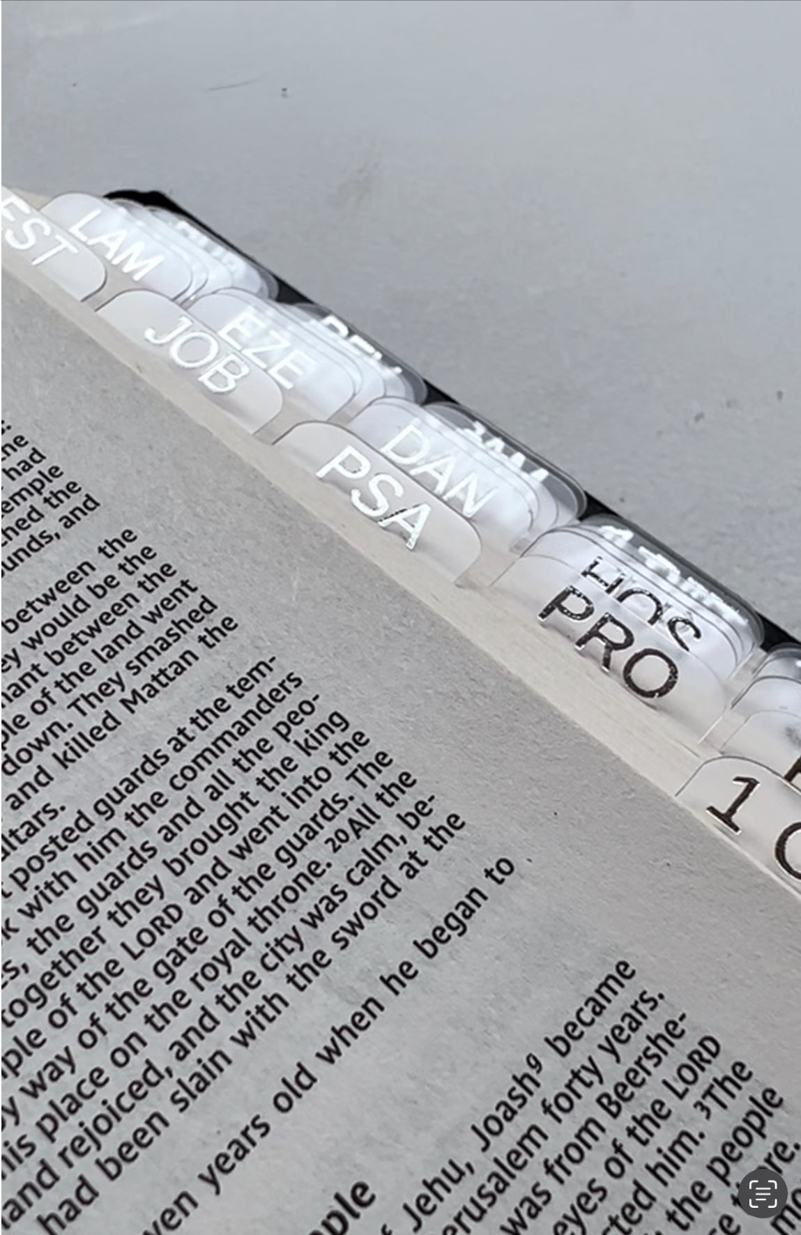 Clear Bible Tabs with Silver Foil text– Elegant, minimalist, 66 Books